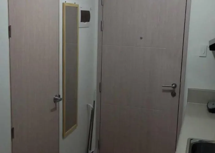 Apartment 1bedroom Fully Furnished With Netflix & Free Wifi In Trees Residences *