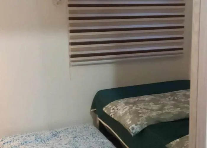 1bedroom Fully Furnished With Netflix & Free Wifi In Trees Residences Manila